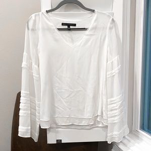 White House Black Market Long Sleeve Blouse in Perfect Condition